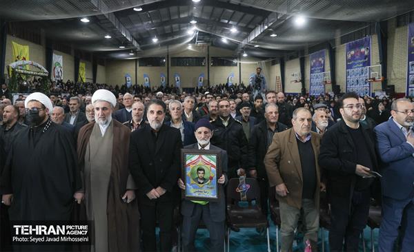 اوالین کنگره سرداران و 700 شهید منطقه 19 32