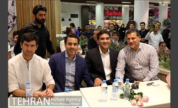 جشن تولد احمد رضا عابدزاده 15