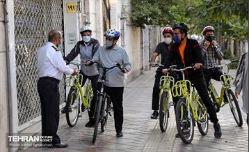 پویش سه شنبه های بدون خودرو در منطقه 8