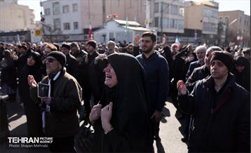 اجتماع مردم تهران در پی شهادت رهبر انقلاب - 1 61