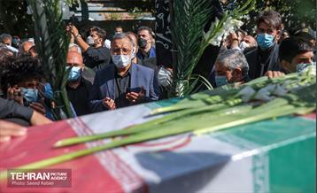 مراسم تشییع و خاکسپاری دوشهید گمنام دفاع مقدس در دریاچه چیتگر 5