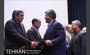 اهدای ماشین آلات خدمات شهری به شهرهای سیل زده  31