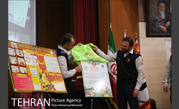 جشن رونمایی و اهدای احکام حامیان ایمنی به دانش آموزان 15