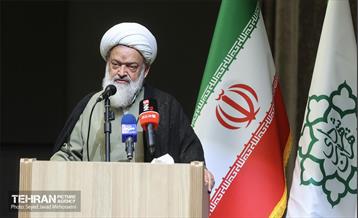 نشست فصلی ائمه جماعت و مدیران حوزه های علمیه منطقه 12 با مدیران شهری 8