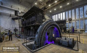 90 سال با سی مان ری  14