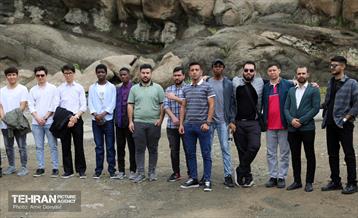 بازدید دانشجویان خارجی دانشگاه‌های پایتخت از جاذبه‌های گردشگری منطقه۲۲ 8