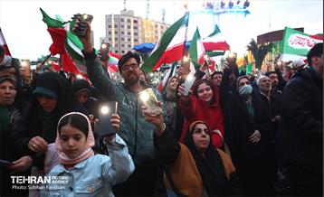 جشن نیمه‌شعبان در میدان ولی‌عصر (عج) 12