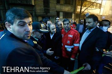بازدید سرزده  شهردار تهران از محل آتش‌سوزی ساختمان برق حرارتی وزارت نیرو 14