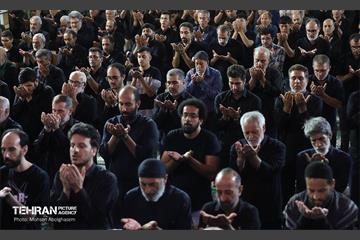 اقامه نماز ظهر عاشورا 18