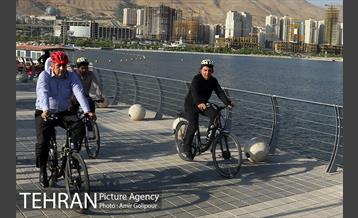 بازدید پیروز حناچی شهردار تهران از بوستان جنگلی چیتگر تا دریاچه شهدای خلیج فارس 16