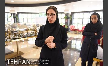 رستوران پردیس قلهک با پرسنل ناشنوا  32