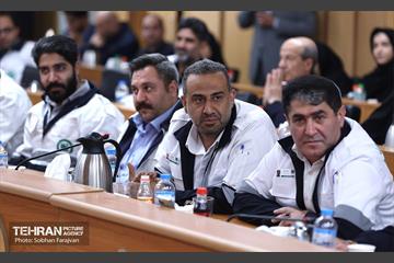 نشست هم‌اندیشی با رابطین و فعالان اسکان آسیب دیدگان جنگ رمضان 42