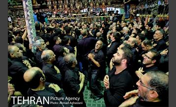 آیین نخل گردانی در تکیه های شمیران 36