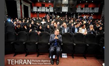 نخستین جشن فارغ التحصیلی ادوار دانشکده خبر 49