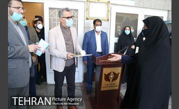 لحظه سال تحویل در بهشت زهرا(س) 10