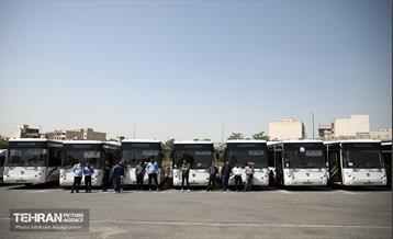 بازدید اصحاب رسانه از منطقه ۵ شرکت واحد اتوبوسرانی 11