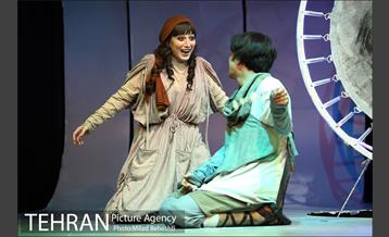 نمایش رویای یک شب نیمه تابستان‎ 29