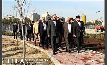 بازدید دکتر قالیباف از بوستان تبسم در منطقه 11‎ 8