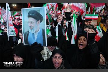 اجتماع مردم غیور تهران در قدردانی از همراهی جبهه مقاومت یمن 16