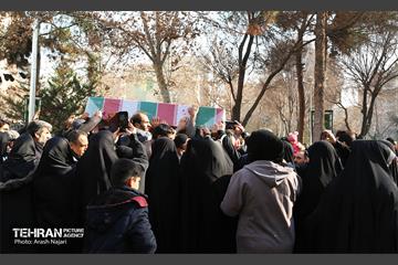 تشییع پیکر شهید گمنام در منطقه ۱۰