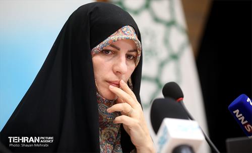 نشست خبری مشاور شهردار و مدیرکل امور بانوان شهرداری تهران 8