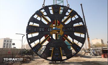 مونتاژ قطعه اصلی دومین دستگاه TBM خط 10 42