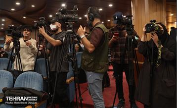 در حاشیه نشست خبری شهردار تهران  12