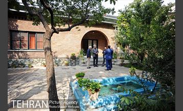 بازدید شهردار تهران از خانه موزه سیمین و جلال 17