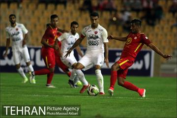 دیدار نقت تهران و پرسپولیس تهران در لیگ برتر فوتبال 17