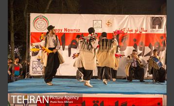 گشت و گذاری در موزه‌های ملی، آبگینه و نقاشی 22