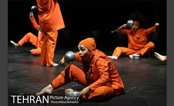 نمایش حکومت نظامی‎ 9