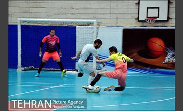 دیدار تیم های فوتسال مرکز ارتباطات و سازمان ورزش 22