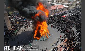 عزاداری ظهر عاشورای حسینی در چهار راه گلوبندک 26