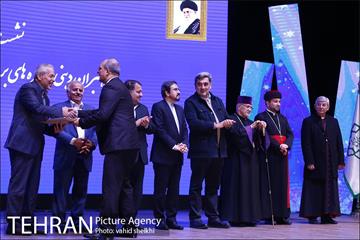 نشست  شهردار تهران با رهبران دینی،چهره های برجسته و شهروندان مسیحی آشوری و ارمنی 32
