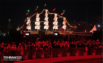 آئین بدرقه زائران اربعین در میدان آزادی 3