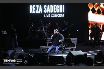 کنسرت رضا صادقی برای کودکان کار 30
