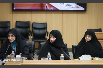 دیدار شهردار تهران با جمعی از زندانیان انقلابی سال ۵۷ 13