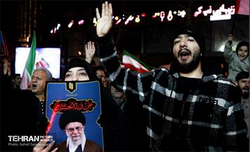 مراسم سوگواری هفتمین روز شهادت رهبر انقلاب در میدان هفت‌حوض
