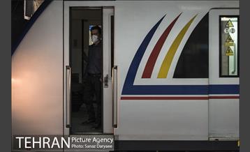 طرح فاصله گذاری اجتماعی در مترو تهران 22