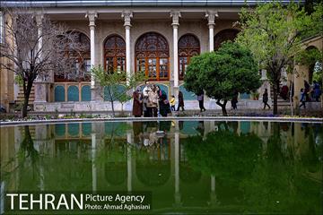 عمارت مسعودیه در میدان بهارستان 11