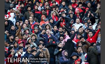 دیدار تیم های پرسپولیس و تراکتور تبریز 2