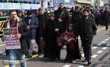 راهپیمایی ۲۲ بهمن در تهران - 3 35