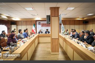 نشست هم اندیشی مدیران روابط عمومی با رییس مرکز ارتباطات شهرداری تهران 19