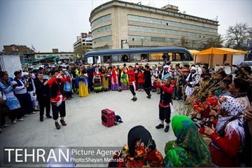 جشنواره نوروزگاه در میدان راه آهن 25