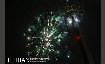 نورافشانی برج میلاد همزمان با ولادت حضرت علی (ع) 4