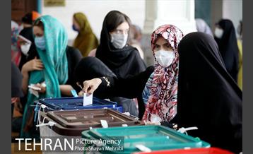 حضور شهردار تهران در انتخابات 1400