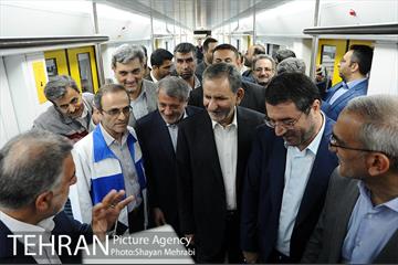 بازدید معاون اول رئیس جمهور به همراه شهردار تهران از کارخانه واگن‌سازی تهران 38