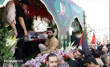 مراسم تشییع پیکر شهید سردار عباس نیلفروشان - 2 17