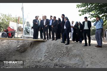بازدید رئیس کمیسیون حمل‌ونقل شورا از منطقه 17 17