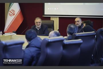 نشست با اعضای تیم ملی فوتبال نوجوانان ایران 21